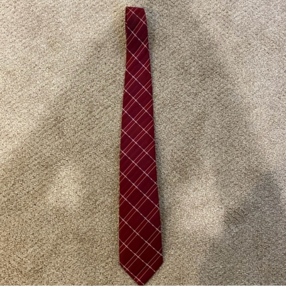 Vintage Giorgio Armani Mens Tie 100% Silk Seide Red